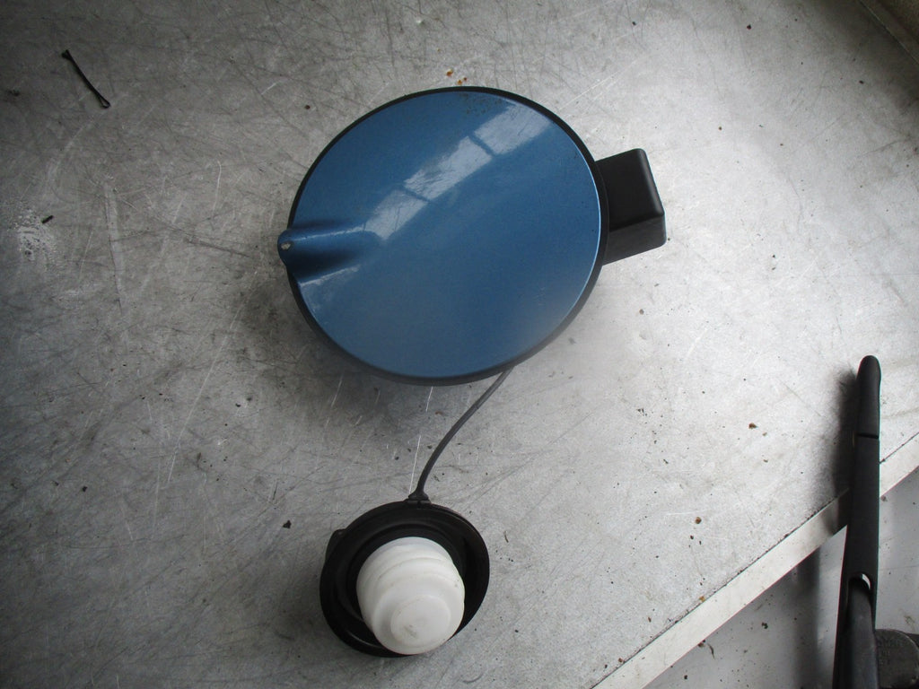 2014 VAUXHALL CORSA D FUEL FLAP & FILLER CAP BLUE 13183306