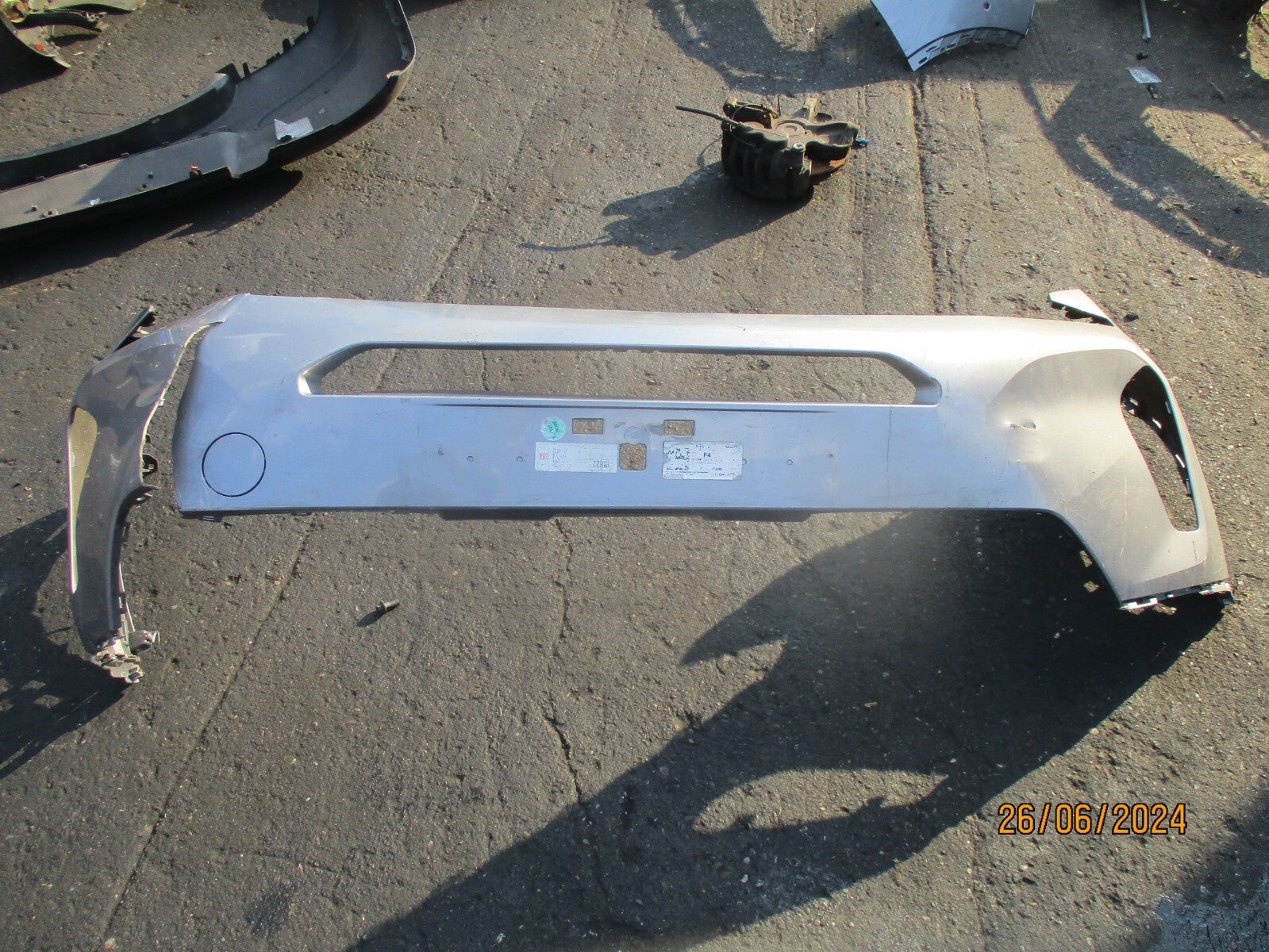 CITROEN C5 MK3 2022 FRONT UPPER BUMPER SILVER DAMAGED