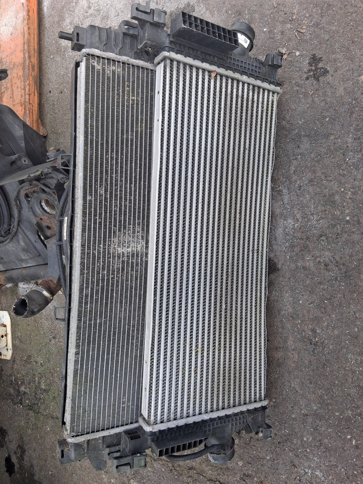 2017 VAUXHALL ZAFIRA C 1.4 PETROL RADIATOR RAD PACK 16470893