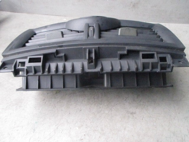 2009 RENAULT MEGANE MK2 1.9 DIESEL HEATER CLIMATE CONTROL & AIR VENT 8200344840