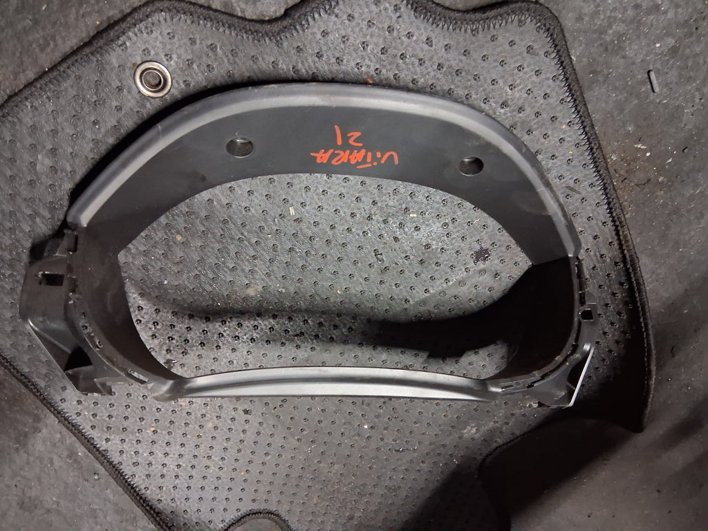 2022 SUZUKI VITARA MK4 INSTRUMENT CLUSTER SPEEDOMETER SURROUND TRIM 3780559