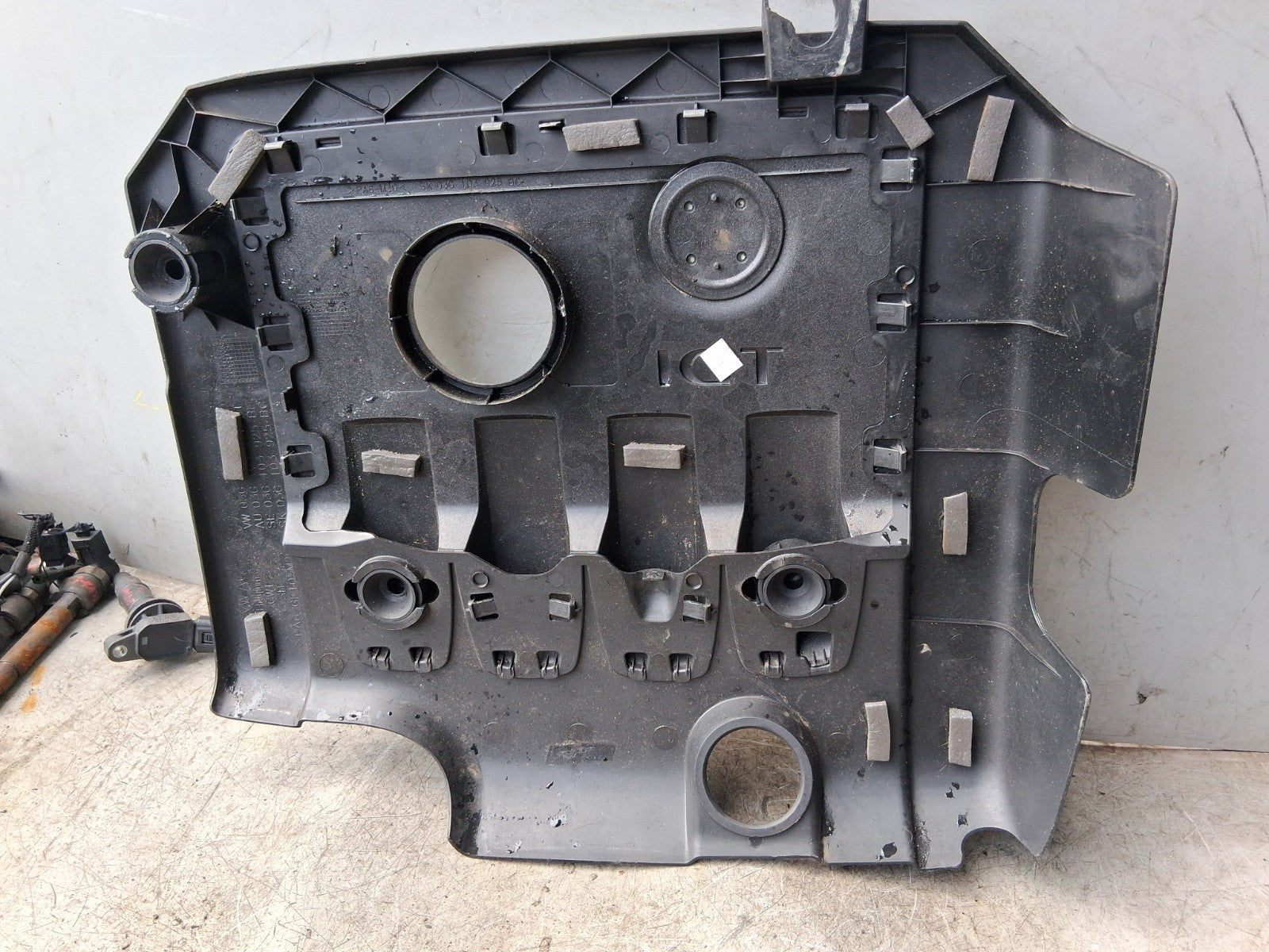 2006 VW VOLKSWAGEN PASSAT B6 ESTATE ENGINE COVER 03C103925