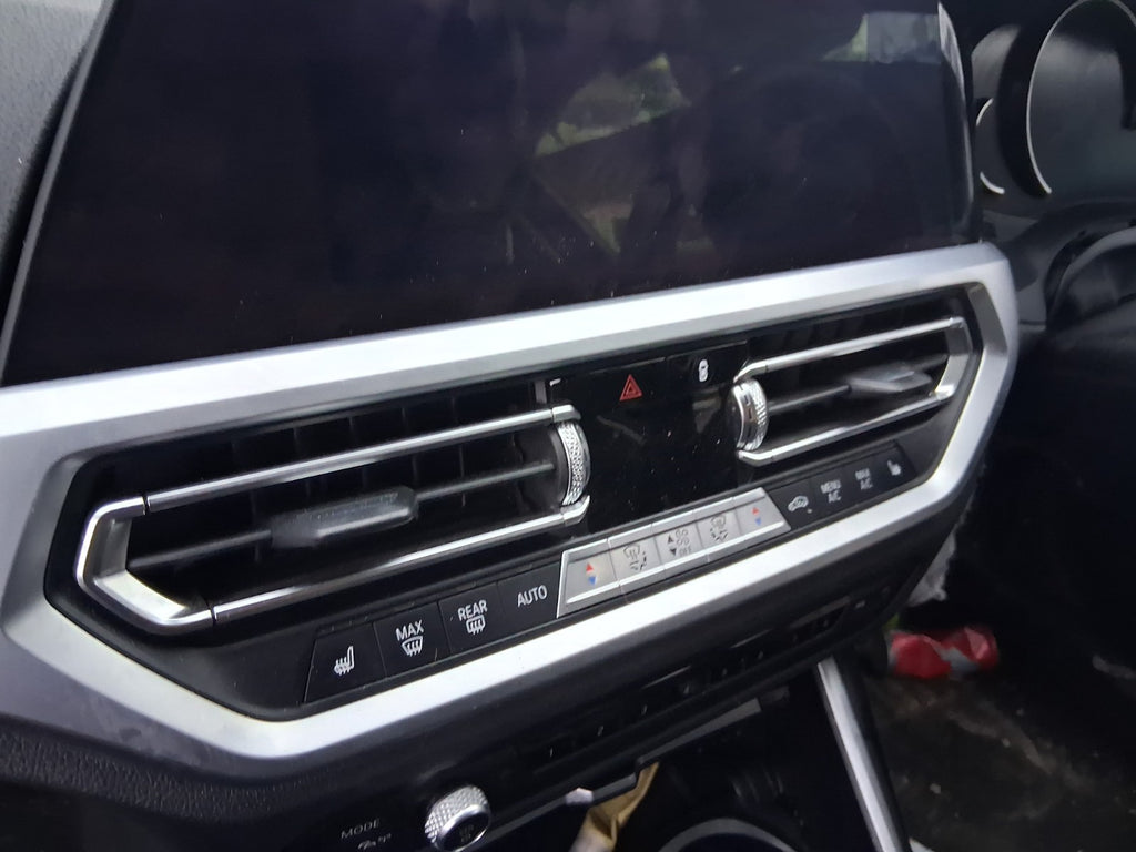 2019 BMW 3 SERIES SALOON G20 DASHBOARD AIR VENT AND GRILLE HEATED SEATS