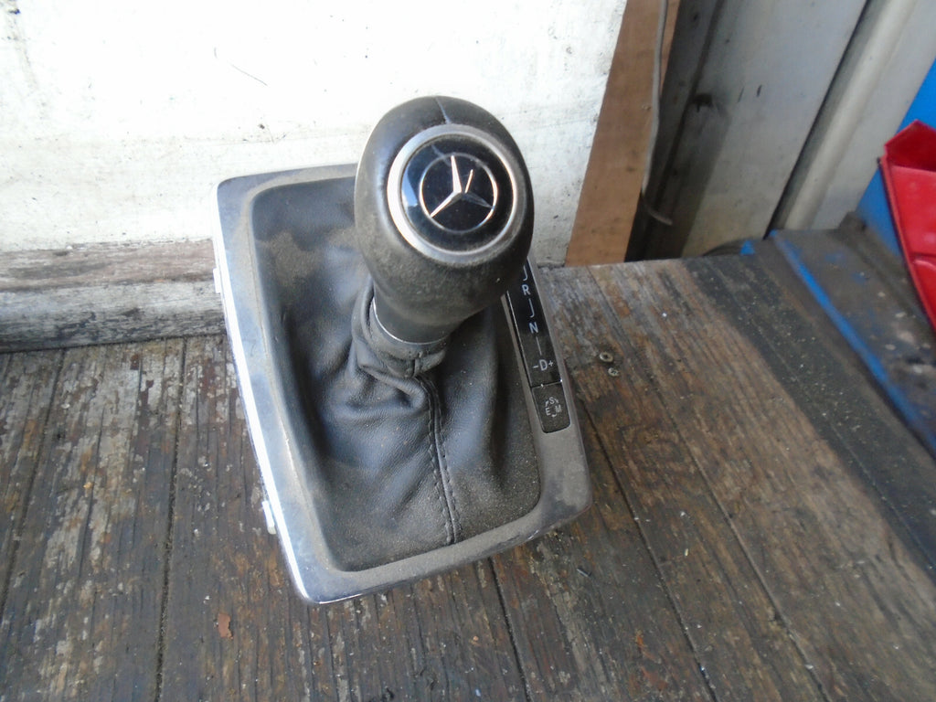 MERCEDES BENZ E CLASS W212 2010 AUTOMATIC GEARSTICK LEVER SELECTOR