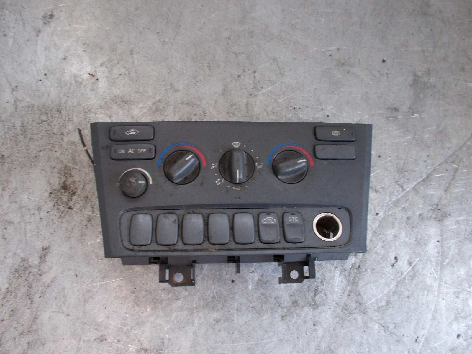 VOLVO S40 V40 HEATER CONTROL PANEL 9452367