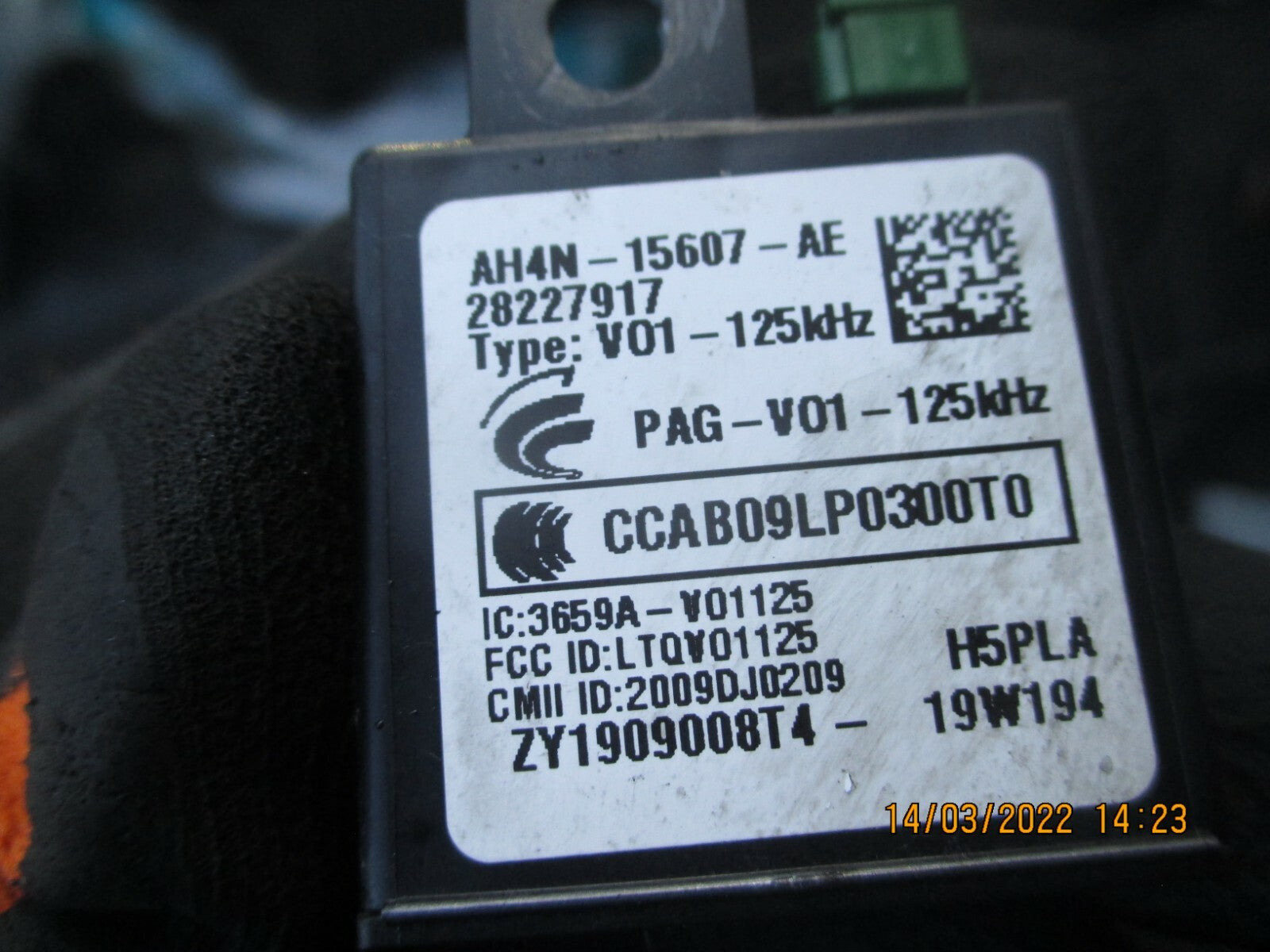 JAGUAR XE 2019 KEYLESS ENTRY MODULE AH4N-15607-AE