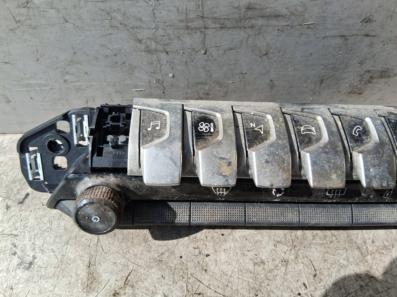 2019 PEUGEOT 5008 MK2 FRONT DASHBOARD CONTROL SWITCH PANEL 98249153DX