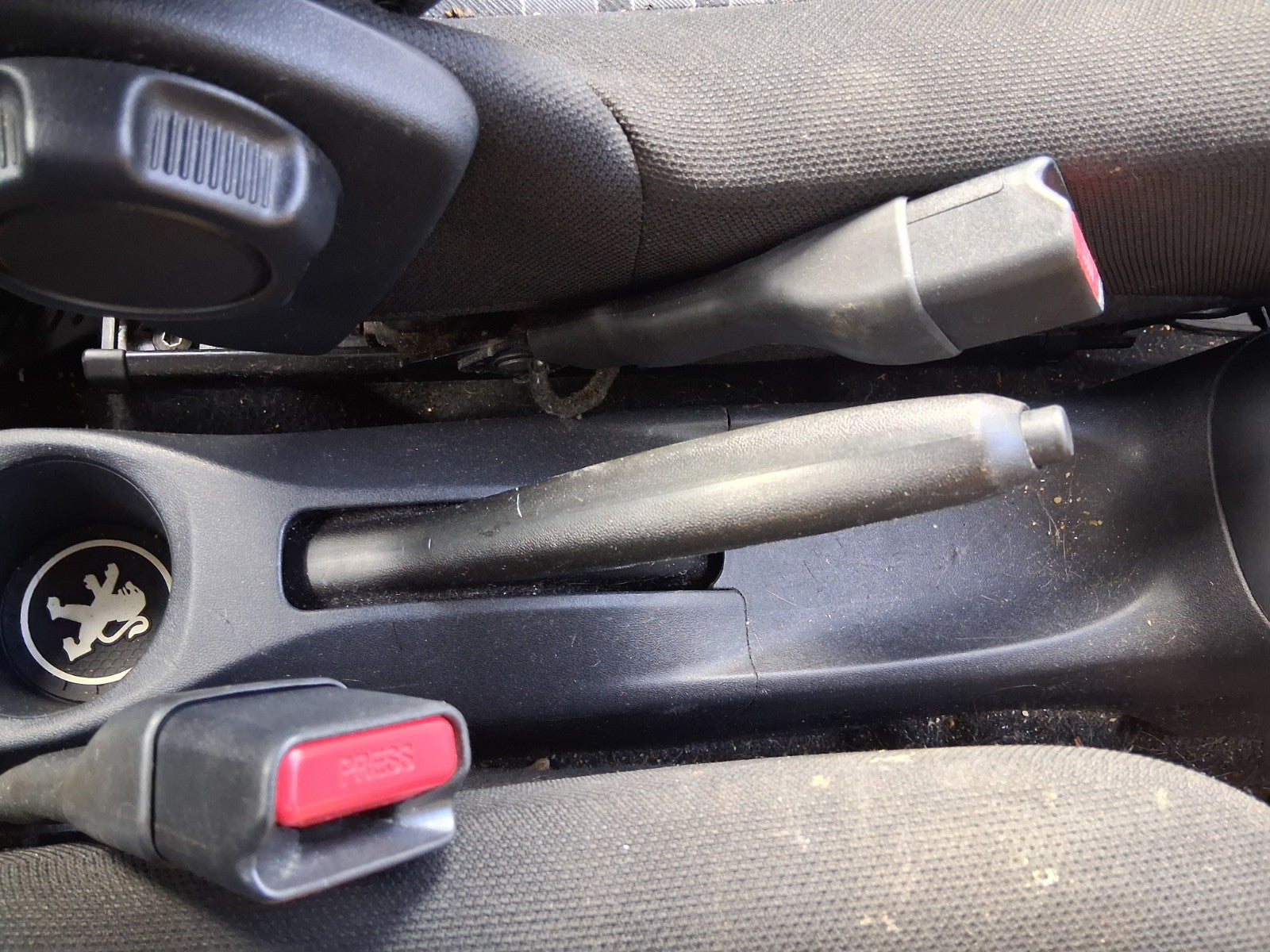 2016 PEUGEOT 108 MK2 MANUAL HANDBRAKE PARKING BRAKE LEVER MECHANISM
