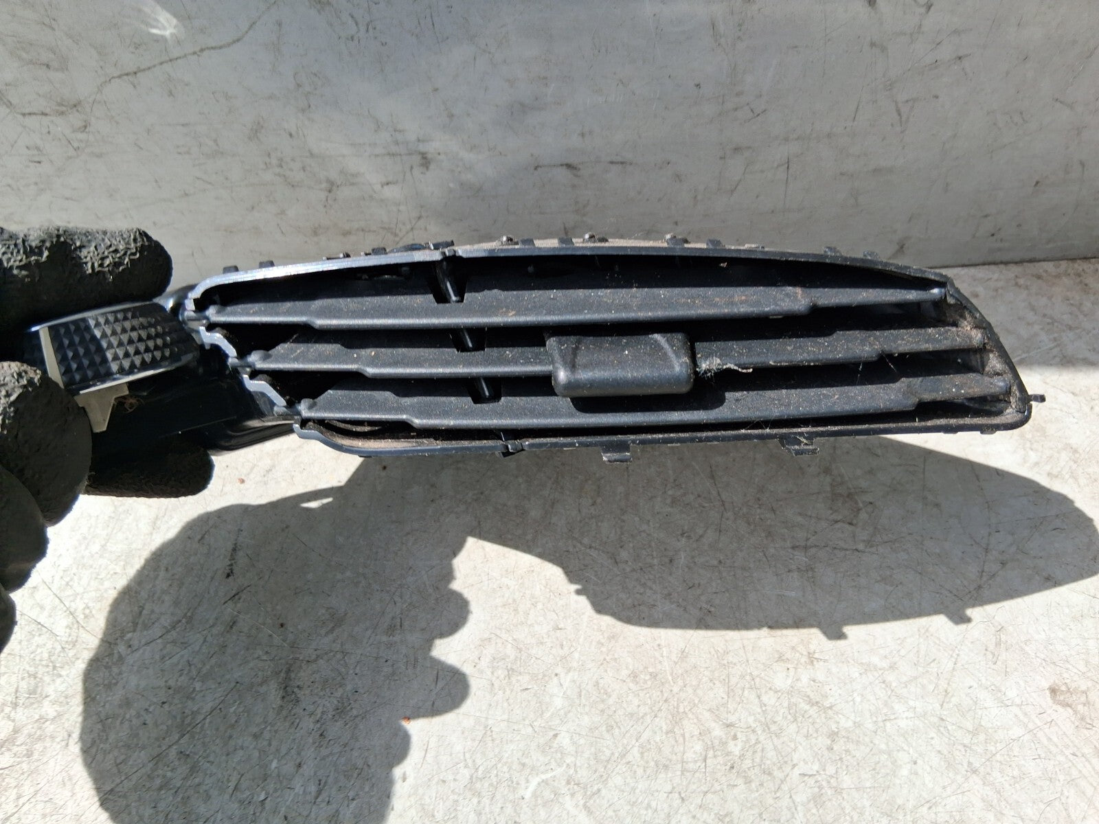 2013 FORD KUGA MK2 OSF DRIVER SIDE FRONT RIGHT DASHBOARD AIRVENT 07466000