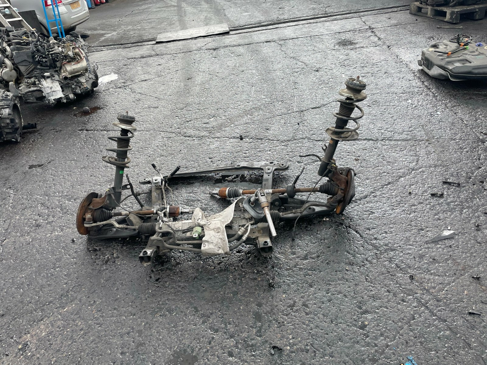 2018 DACIA SANDERO MK2 1.0 PETROL COMPLETE FRONT SUBFRAME SHOCK SPRING HUB LEGS