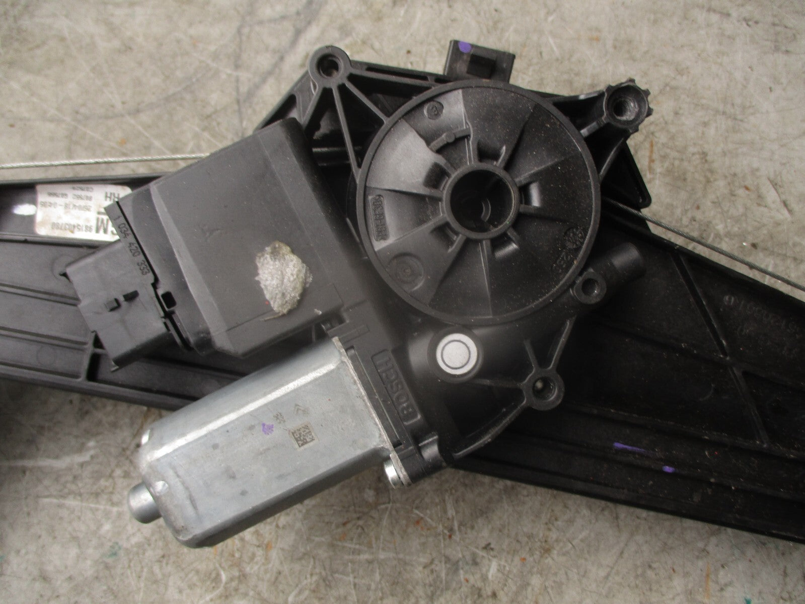 2018 VAUXHALL GRANDLAND X OS DRIVER SIDE REAR WINDOW MOTOR REGULATOR 9815404280