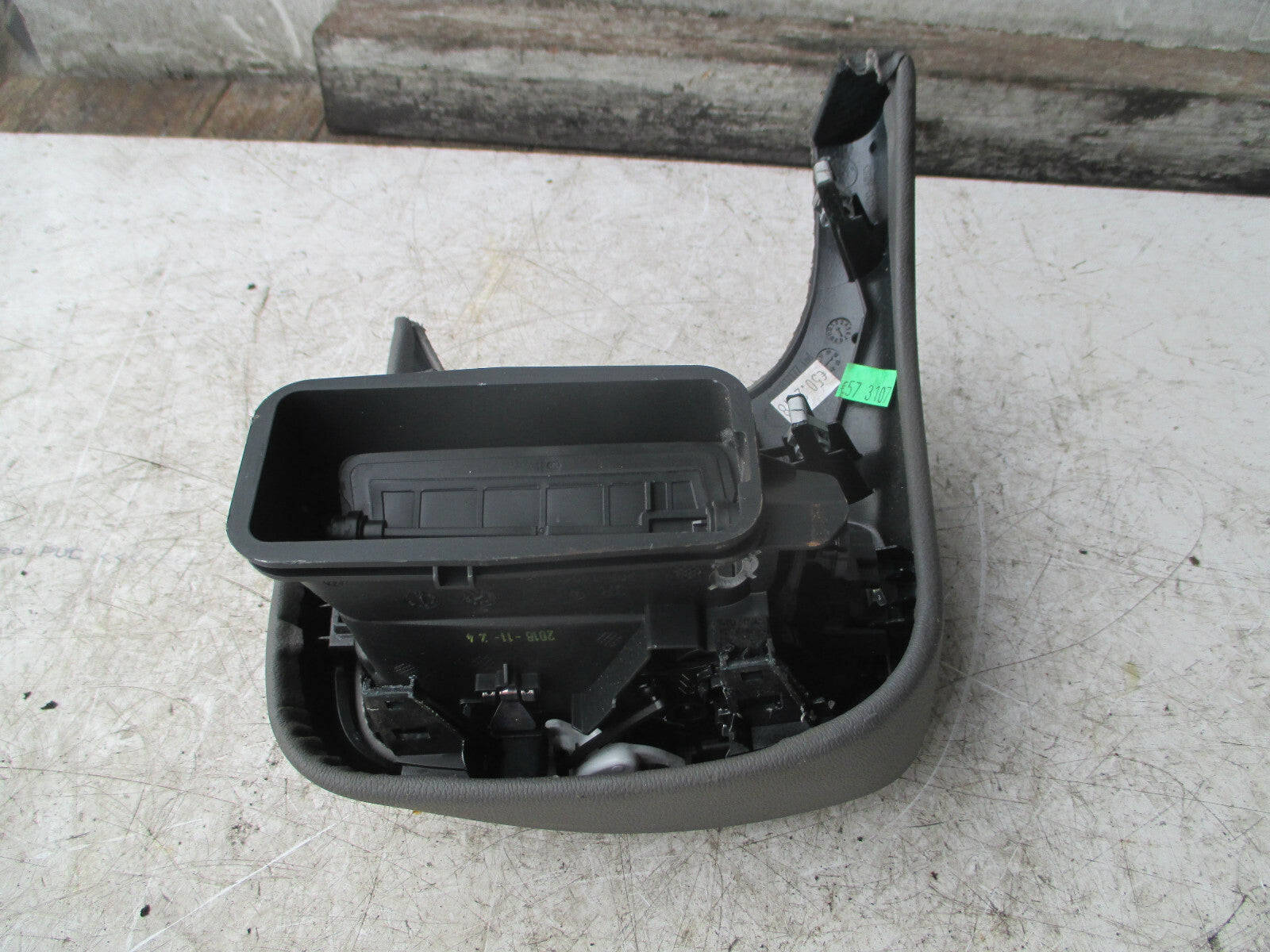 2019 CITROEN C5 AIRCROSS OS DRIVER SIDE GLOSS BLACK HEATER AIR VENT VENTS