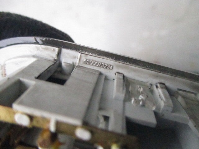 2009 RENAULT MEGANE MK2 INTERIROR ROOF READING LIGHT 8200073234