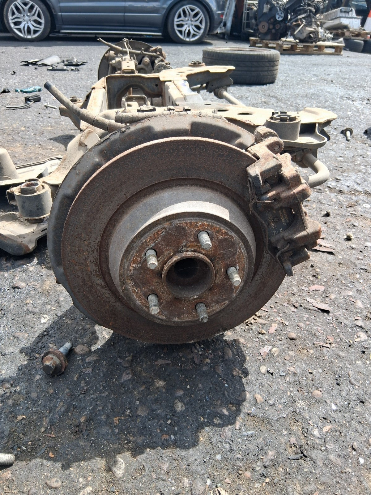 2017 FORD MONDEO MK5 HATCHBACK REAR COMPLETE AXLE DISCS TYPE ASSEMBLY