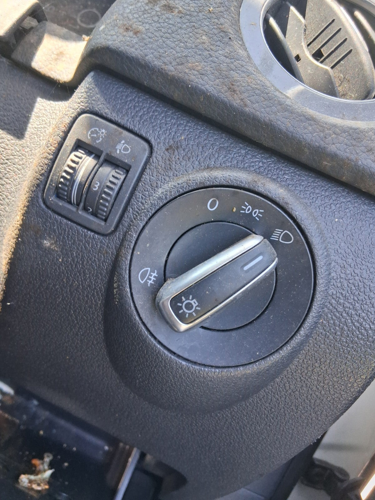 2013 VW VOLKSWAGEN TIGUAN MK1 HEADLIGHT CONTROL SWITCH