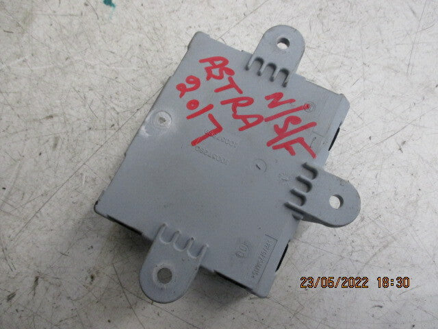 VAUXHALL ASTRA K 2018 NSF PASSENGER SIDE FRONT DOOR CONTROL MODULE CV1T14B533AJ