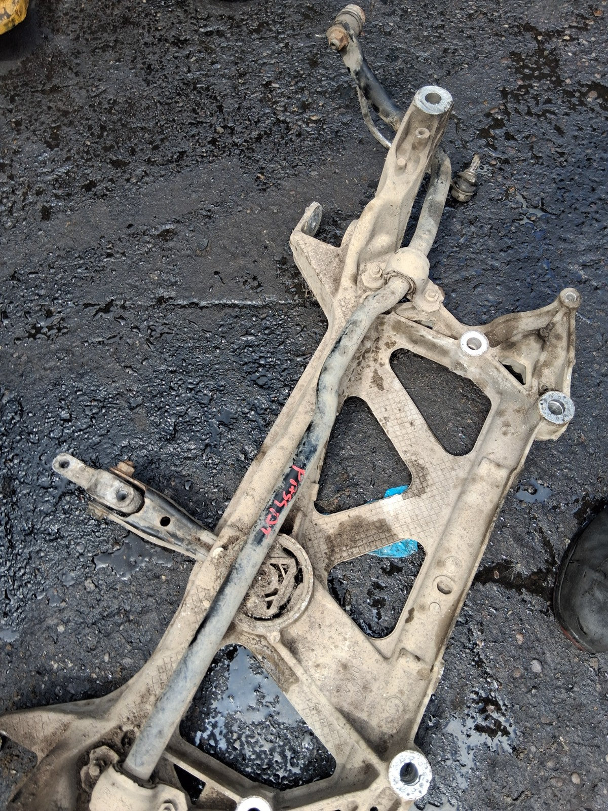 2018 VW VOLKSWAGEN PASSAT B8 1.5 DIESEL FRONT SUBFRAME 3Q0199369E