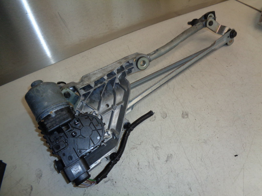 FORD FIESTA MK7 2017 FRONT WINDSCREEN WIPER MOTOR LINKAGE 8A6117500BG