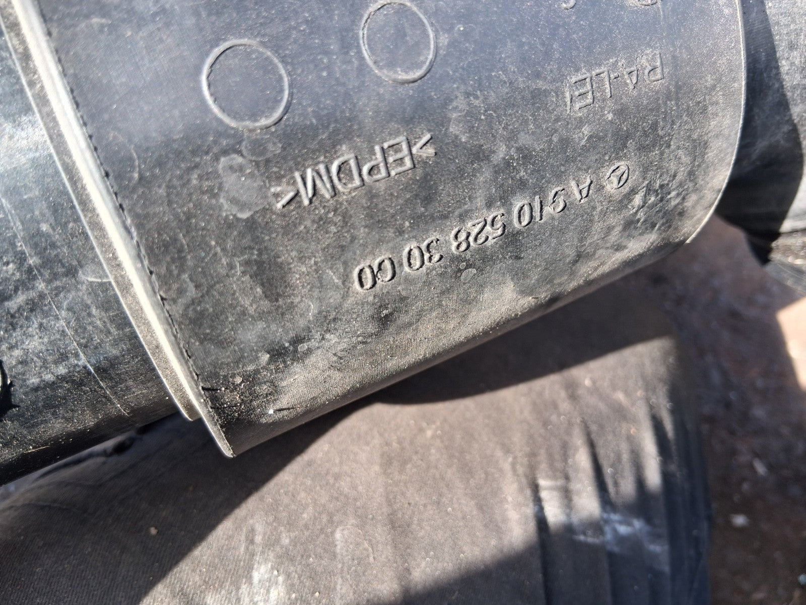 2020 MERCEDES SPRINTER W907 2.0 DIESEL AIR INTAKE PIPE A9075284300
