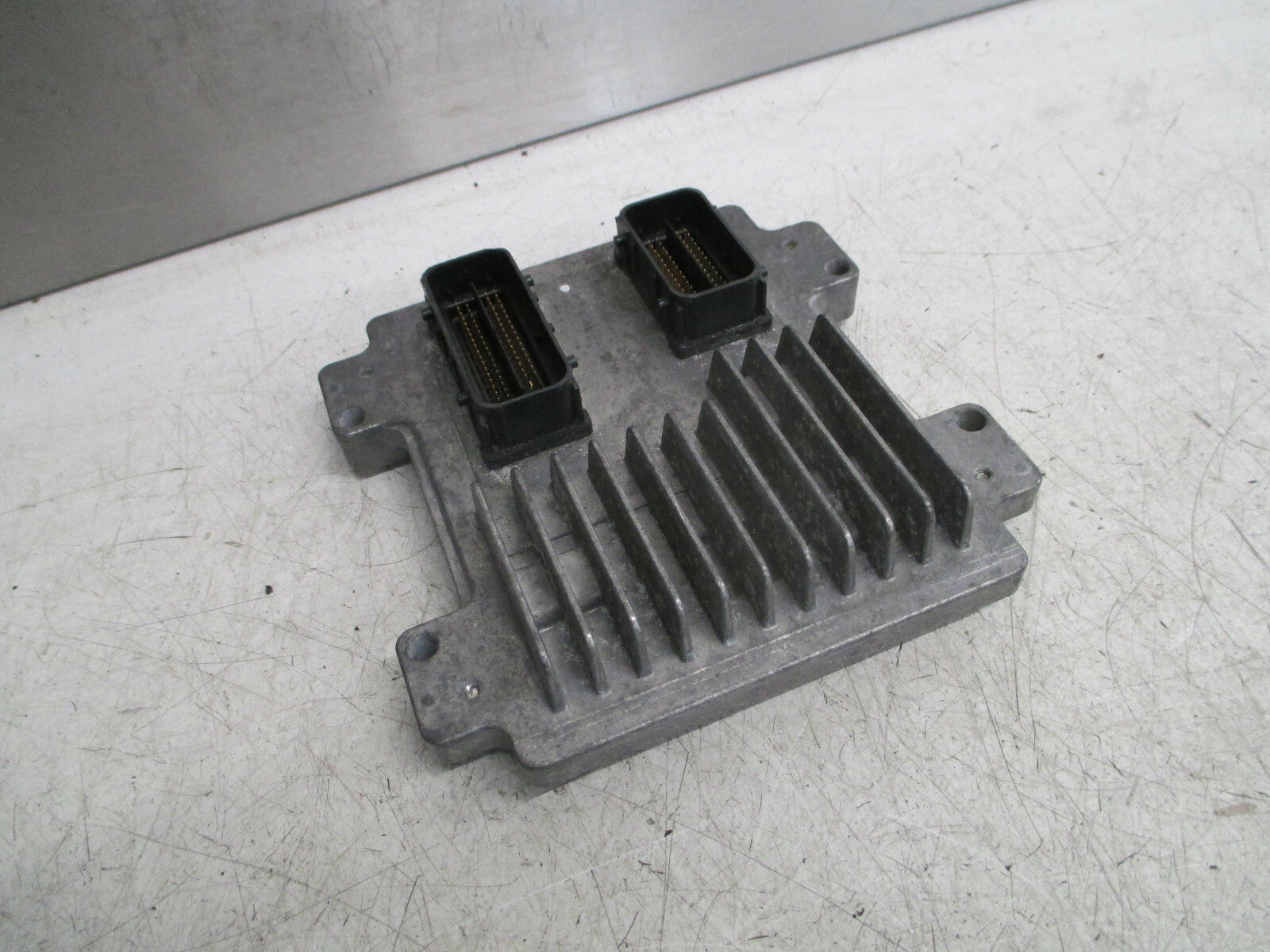 VAUXHALL CORSA D (MK3) 2013 1.2 (A12XER) ENGINE CONTROL UNIT ECU 55485172 AB28