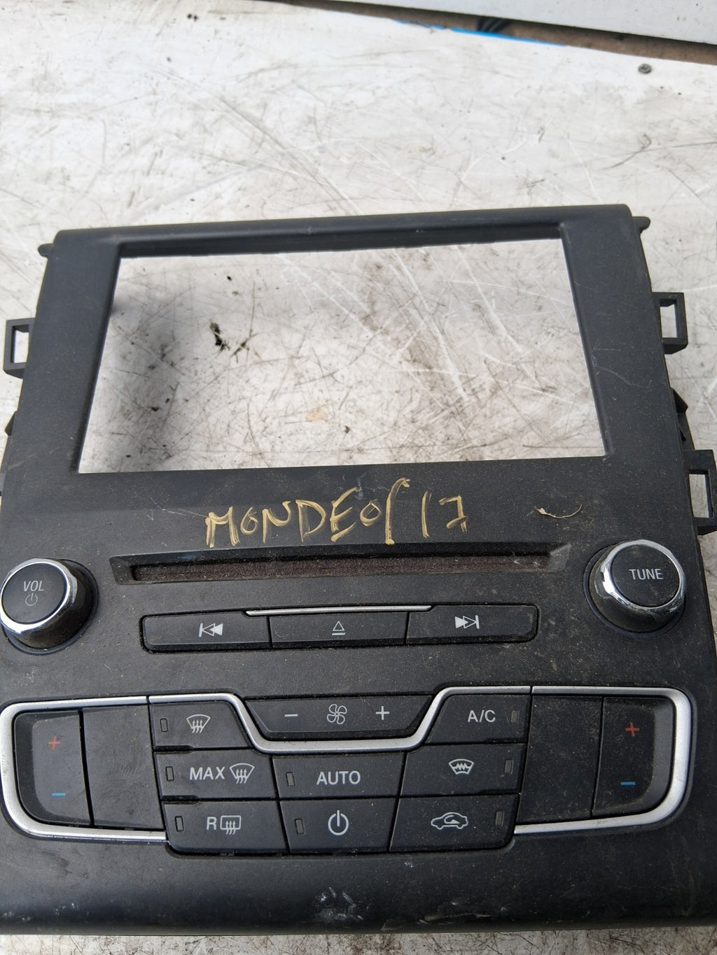 2017 FORD MONDEO HEAT CONTROL SWITCH TRIM GS7T18E245ACB