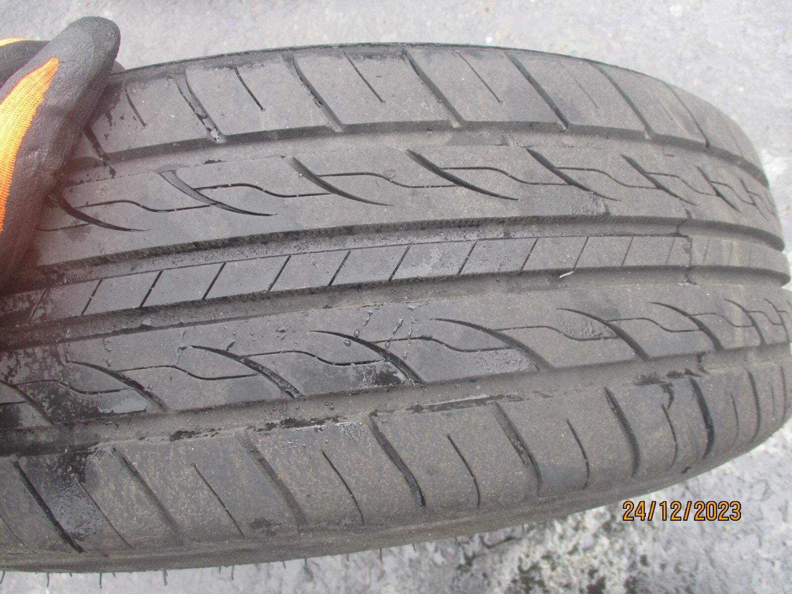 NISSAN QASHQAI J10 2009 16 INCH ALLOY WHEEL WITH TYRE 215/65R16
