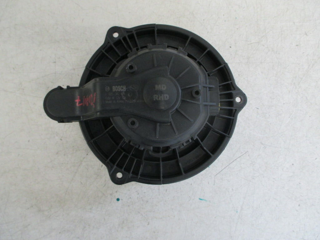 HYUNDAI I30 MK2 HEATER BLOWER FAN MOTOR F00S3B2476