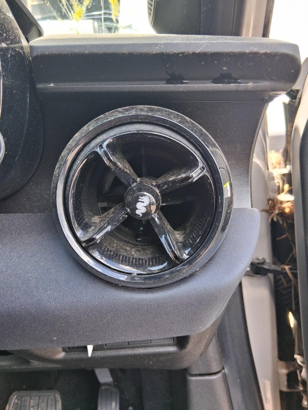 2025 ALFA ROMEO JUNIOR OSF DRIVER SIDE FRONT AIR VENT BLACK