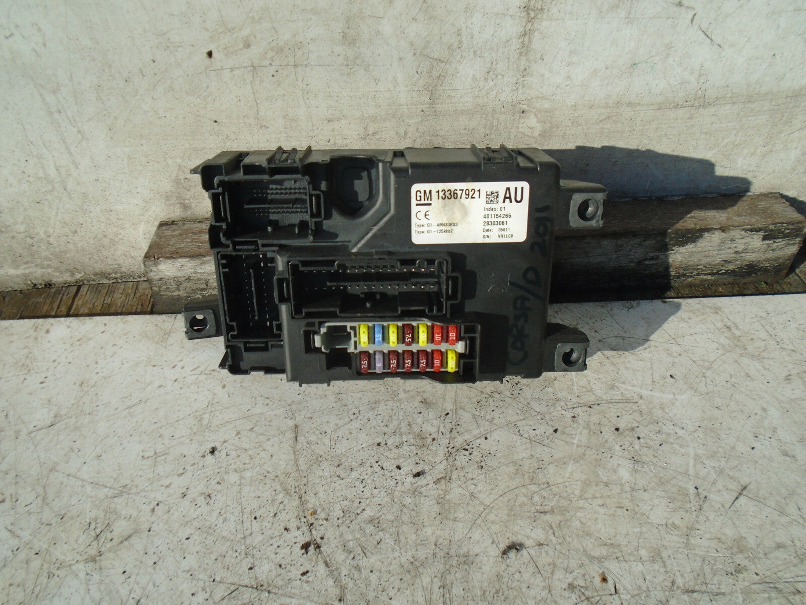 VAUXHALL CORSA D 2011 BCM BODY CONTROL MODULE UNIT 13367921