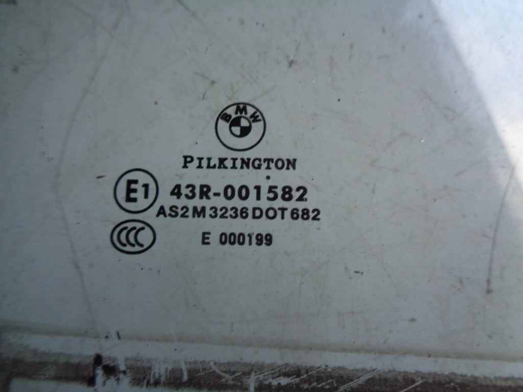 BMW 118D 2011 E87 OSF DRIVER SIDE FRONT WINDOW GLASS E143R001582