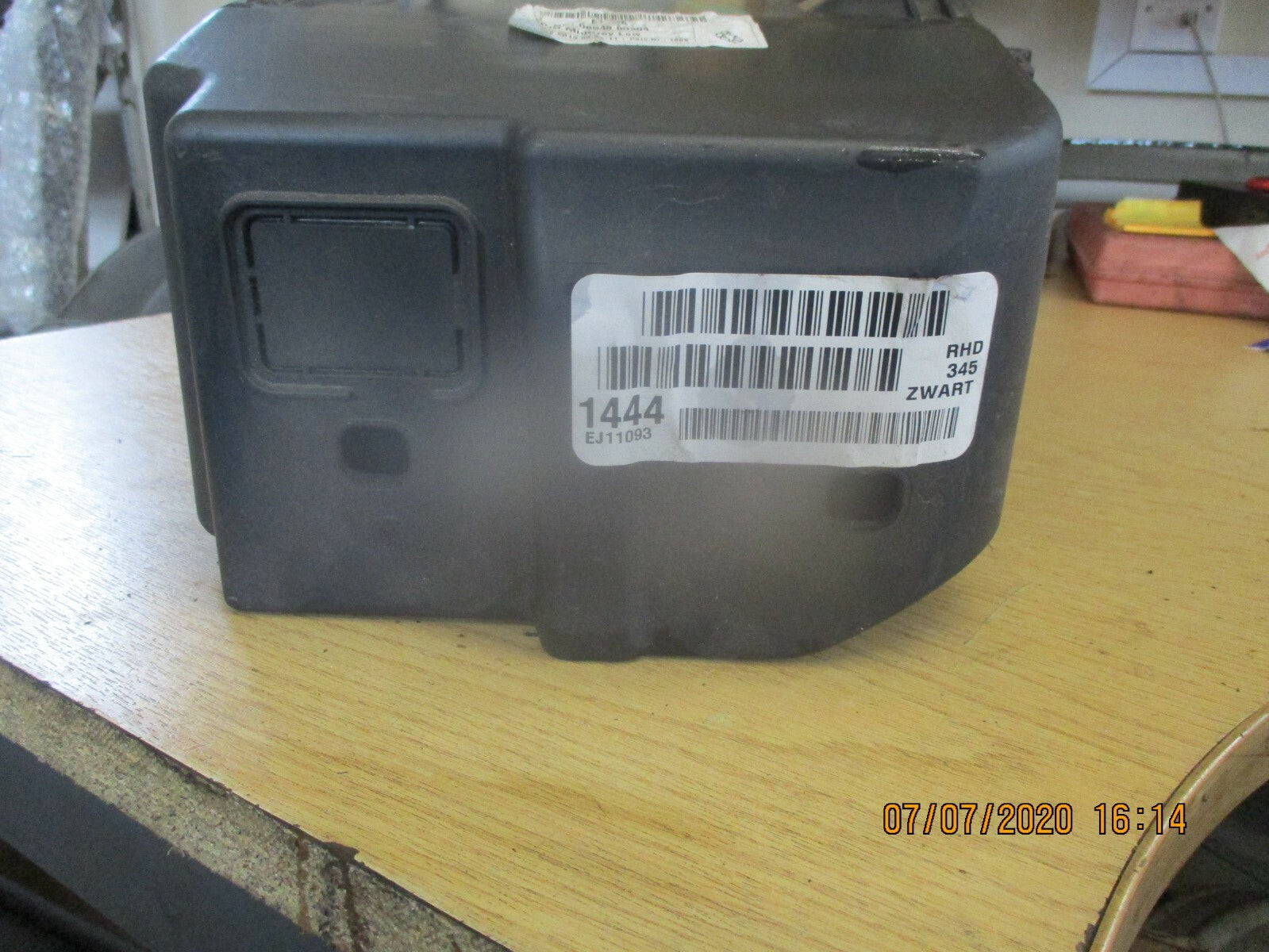 FORD MANDEO MK4 2011 GLOVE BOX IN GREY CS71 A06010