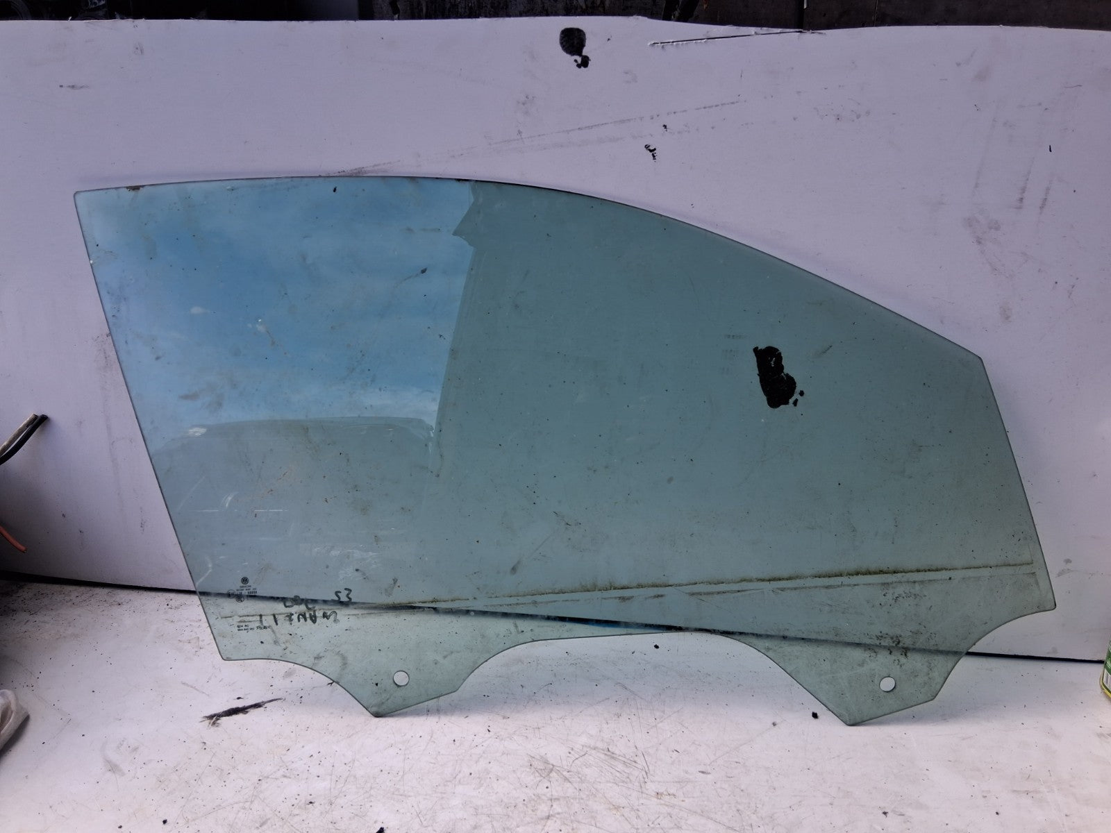 2023 VW VOLKSWAGEN TIGUAN OSF DRIVER SIDE FRONT RIGHT WINDOW GLASS