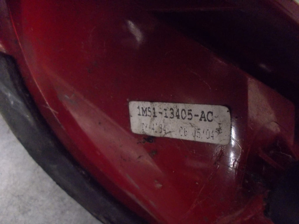 FORD FOCUS 2001 MK1 NSR PASSENGER SIDE REAR LIGHT TAIL LIGHT 1M5113405AC
