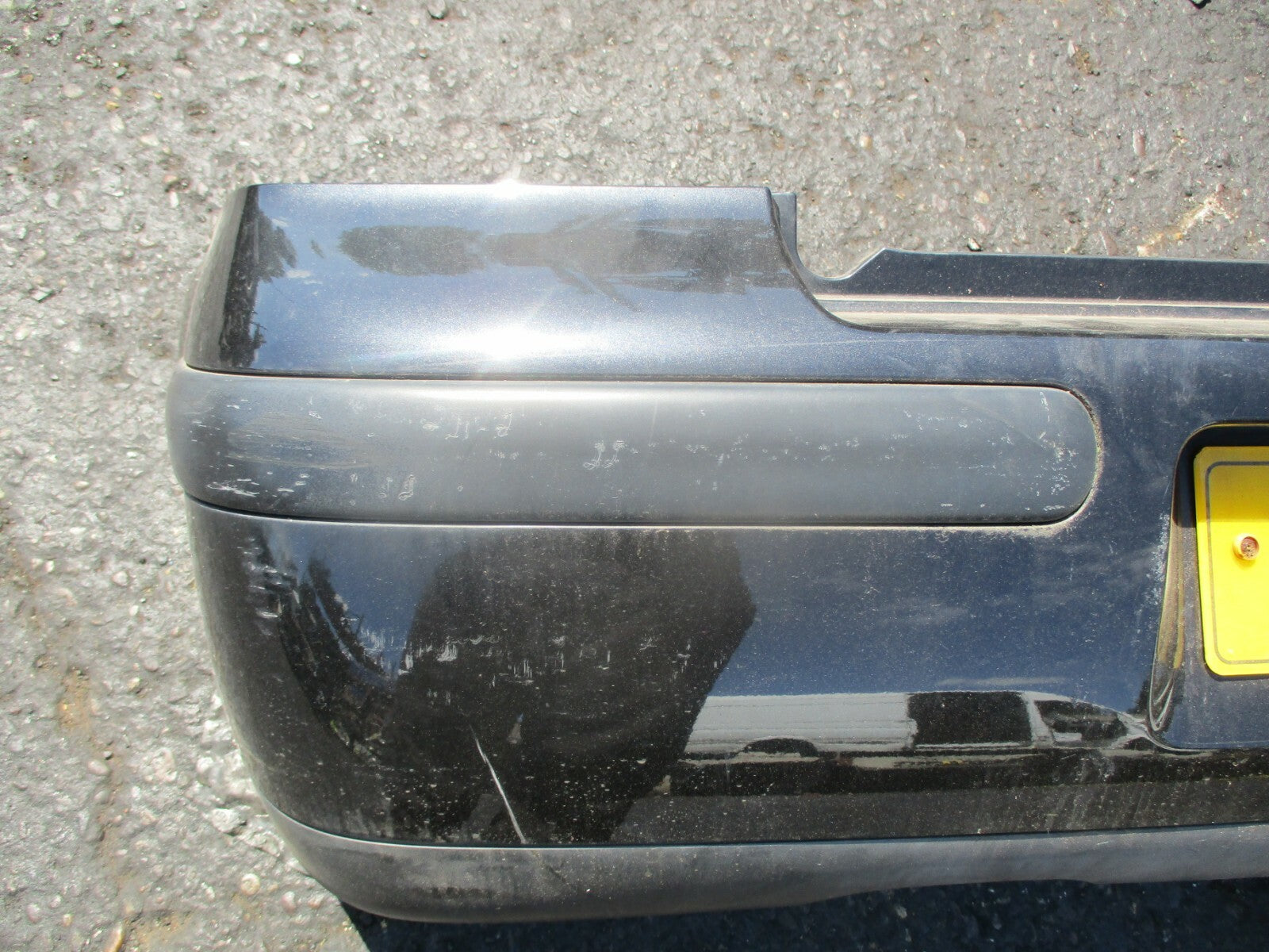 VW VOLKSWAGEN GOLF CABRIO 1998 REAR BACK PLASTIC BUMPER IN BLACK