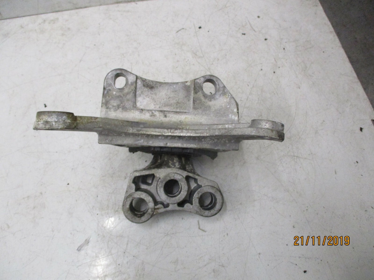ALFA ROMEO GIULIETTA 1.4 PETROL 2017 ENGINE SUPPORT MOUNT BRACKET 51838159