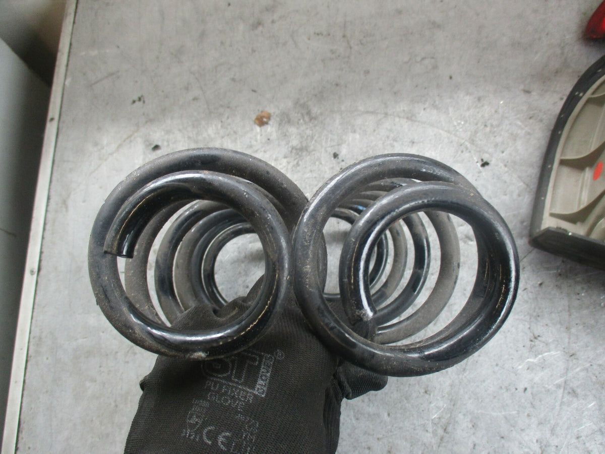NISSAN QASHQAI J11 (MK2) PAIR REAR SUSPENSION COIL SPRINGS