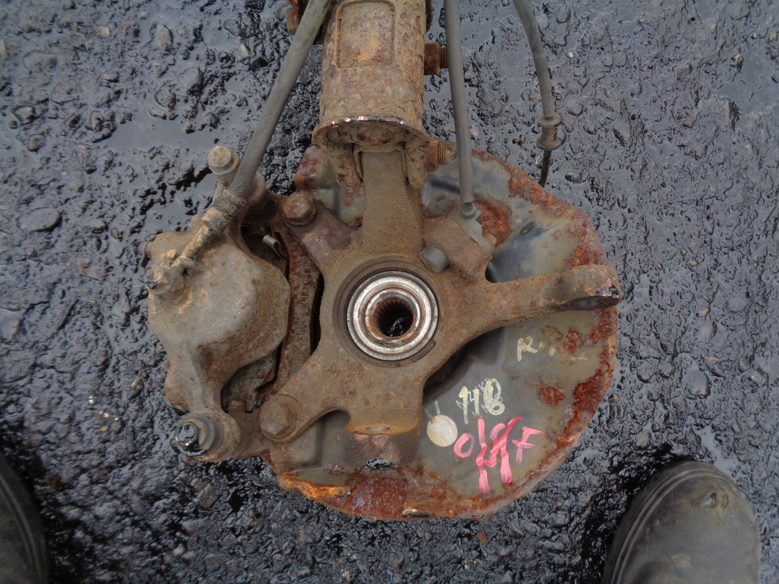 HYUNDAI GETZ 1.3 2003 OSF DRIVER SIDE FRONT HUB SHOCK SPRING BRAKE CALIPER