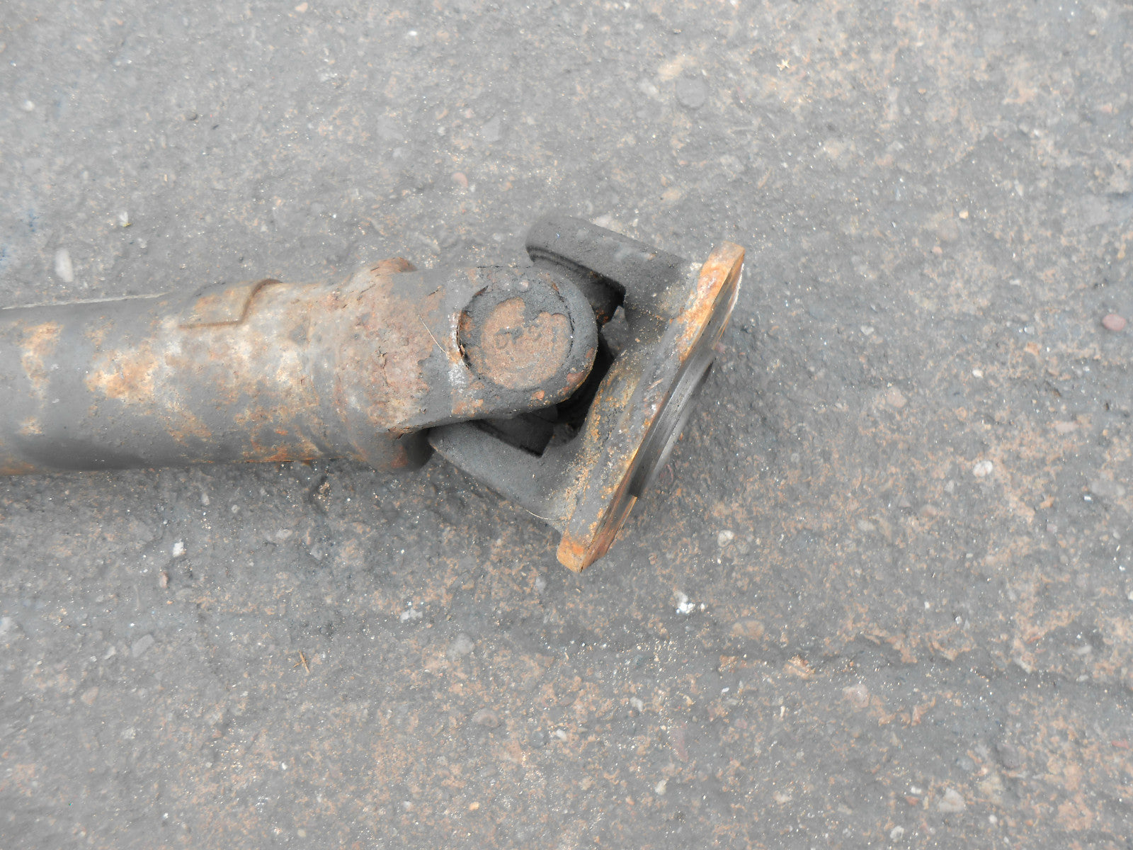 KIA SPORTAGE K00 20032.0 16V 4WD FRONT SHORT PROP DRIVE SHAFT K01125100