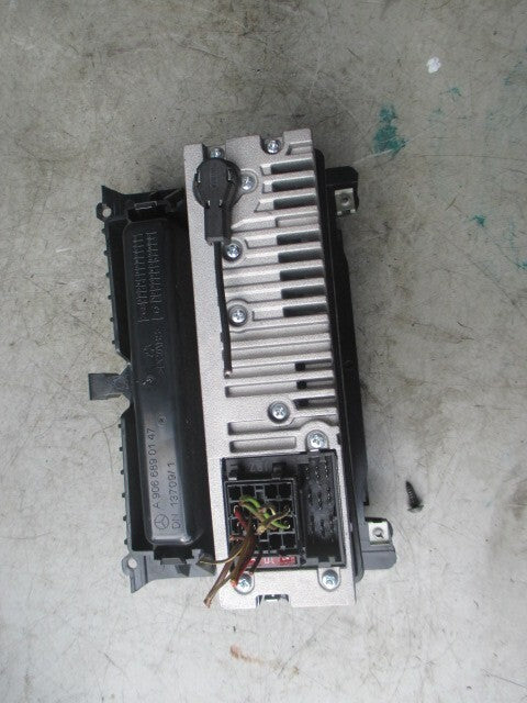2010 MERCEDES-BENZ VIVO CENTRE CONSOLE STORAGE PANEL A9066890147