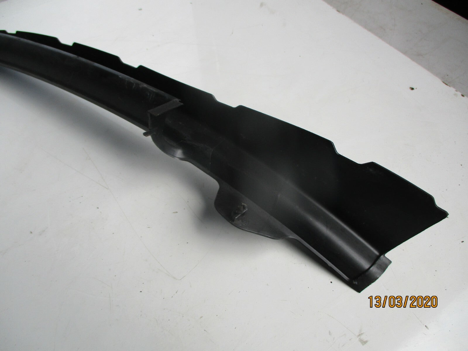 VAUXHALL ASTRA J 2013 OSR DRIVER SIDE REAR DOOR TRIM SURROUND MOULDING 13264860