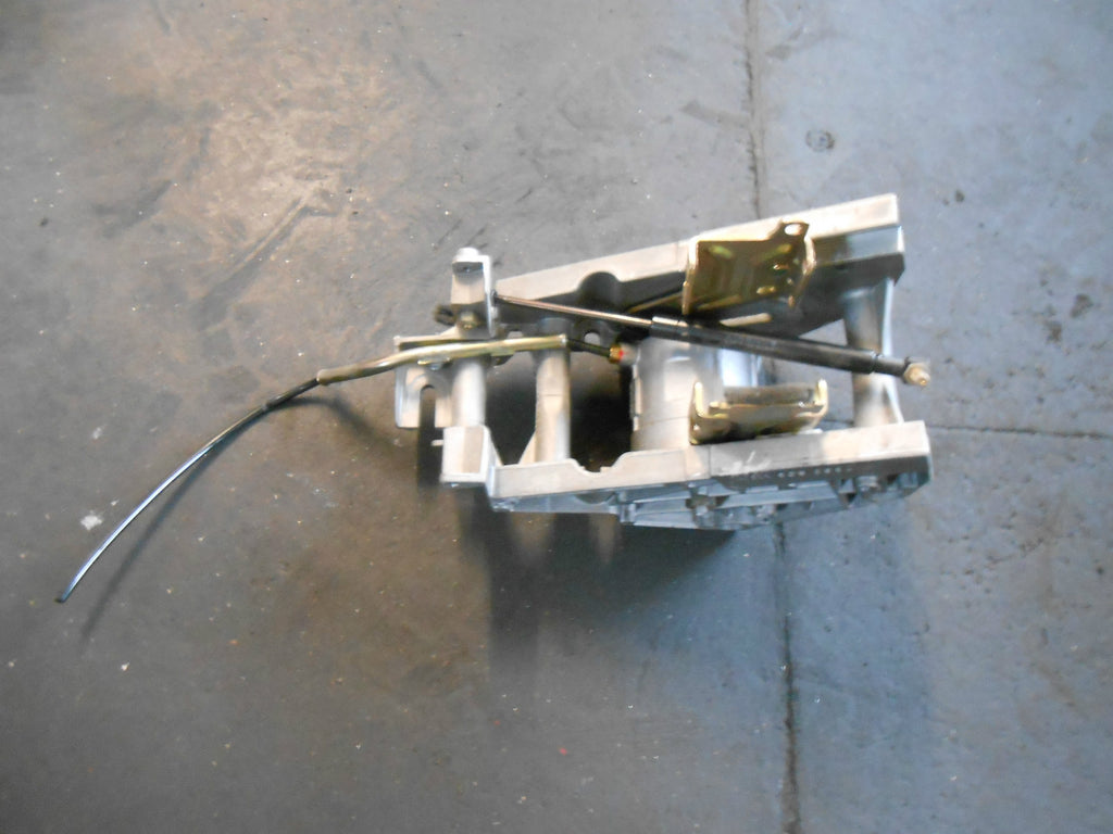 IVECO STRALIS 2005 STEERING COLUMN MOUNTING MOUNT SECTION 500355285