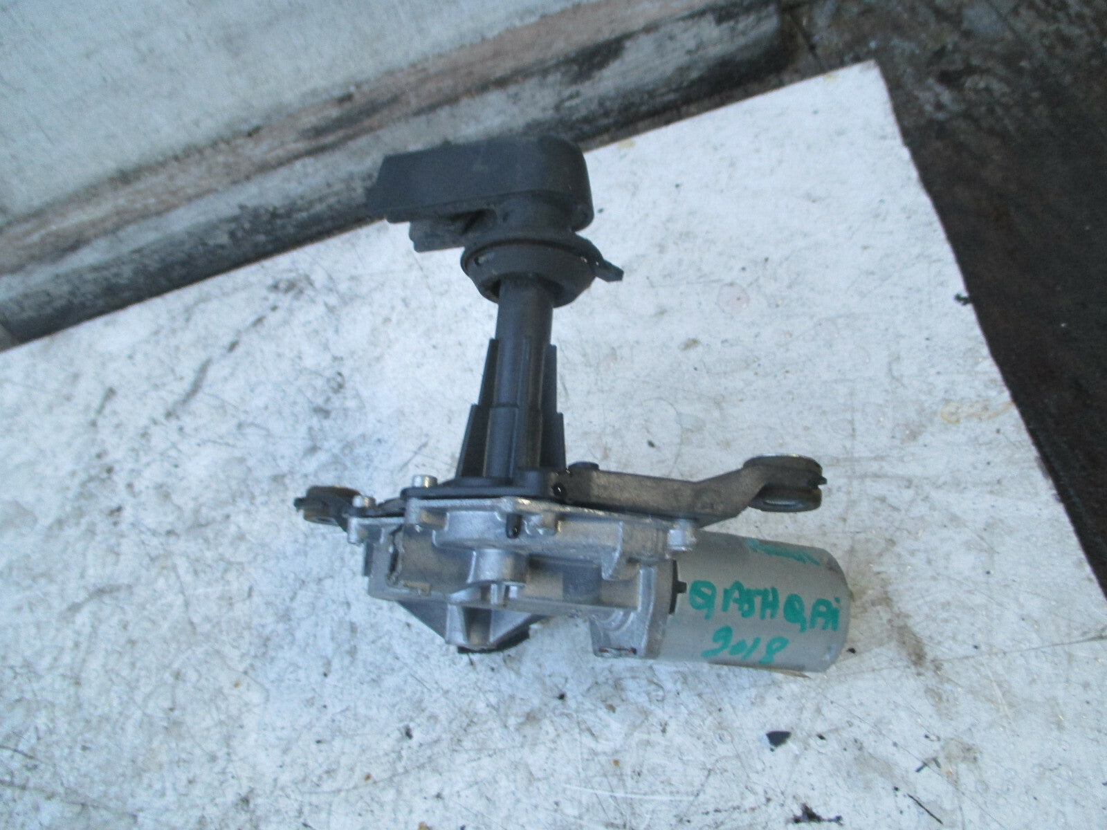 NISSAN QASHQAI J11 2018 REAR BOOT WIPER MOTOR 287104EL0A