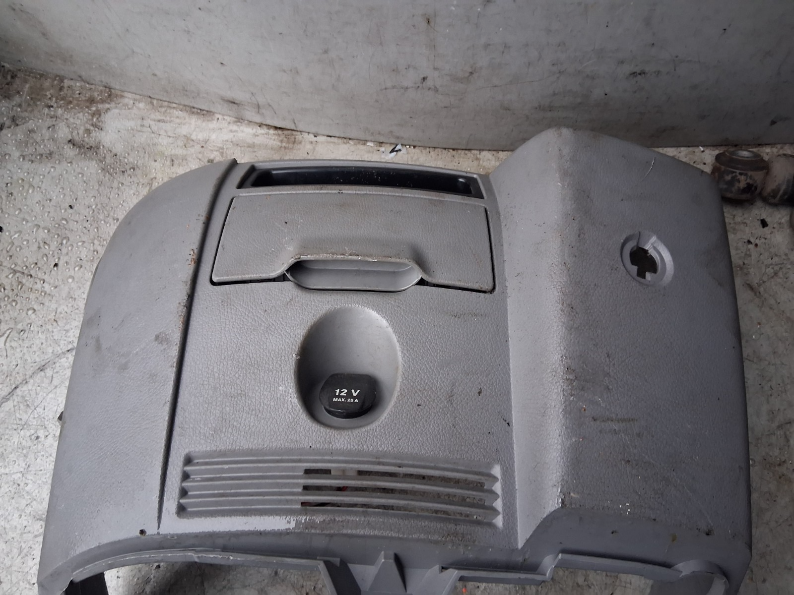 2016 MERCEDES SPRINTER MK2 W906 FRONT POWER SOCKET TRIM PANEL