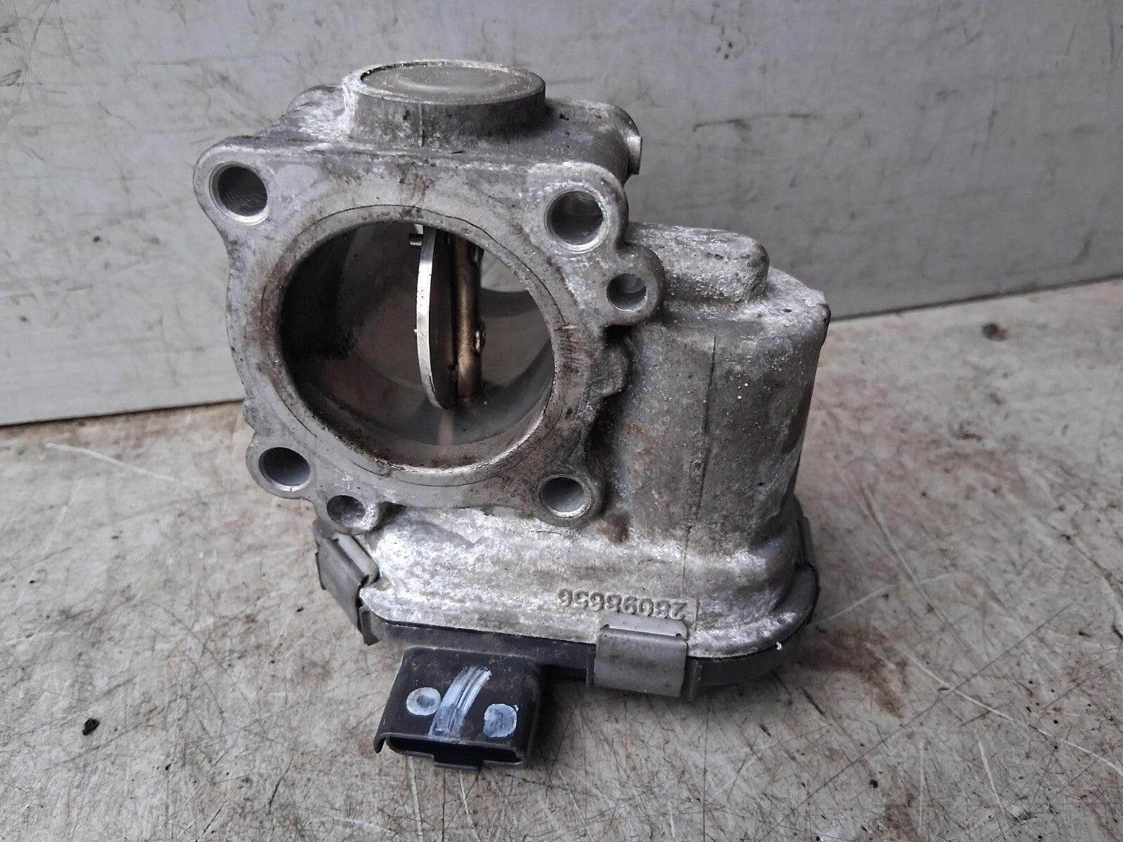 2013 FORD S MAX THROTTLE BODY 28098656