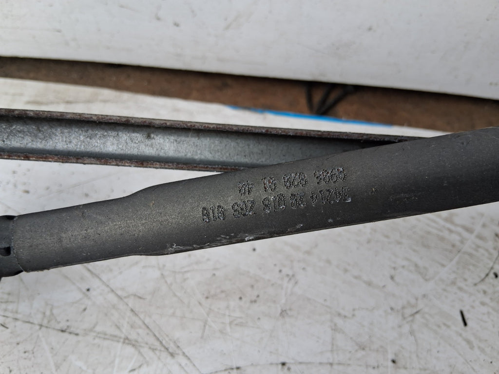 2016 MERCEDES SPRINTER W906 FRONT WINDSCREEN WIPER MOTOR LINKAGE 405147