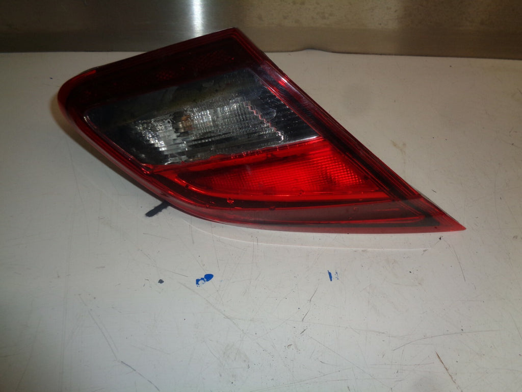 VAUXHALL CORSA E 2018 NSR PASSENGER SIDE REAR INNER TAILLIGHT 39012625