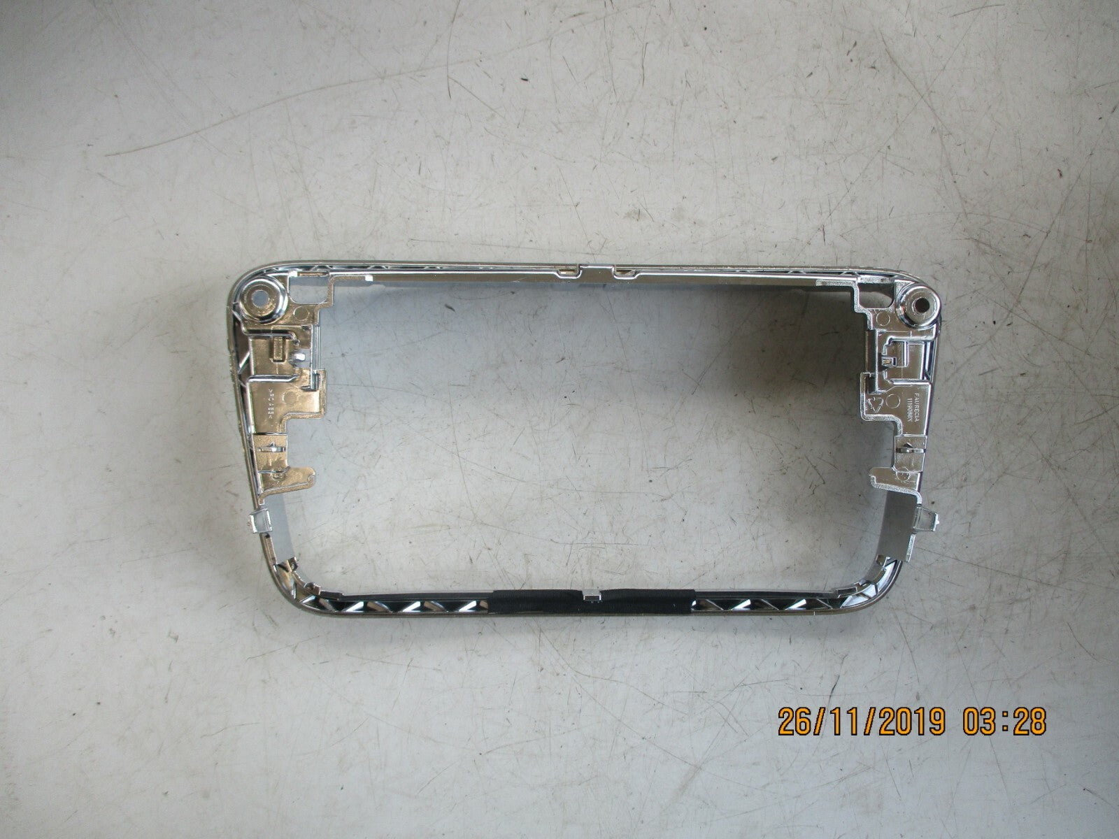 MERCEDES GLA X156 2014 STEREO SAT NAV HEAD UNIT SURROUND TRIM CHROME A1766890018