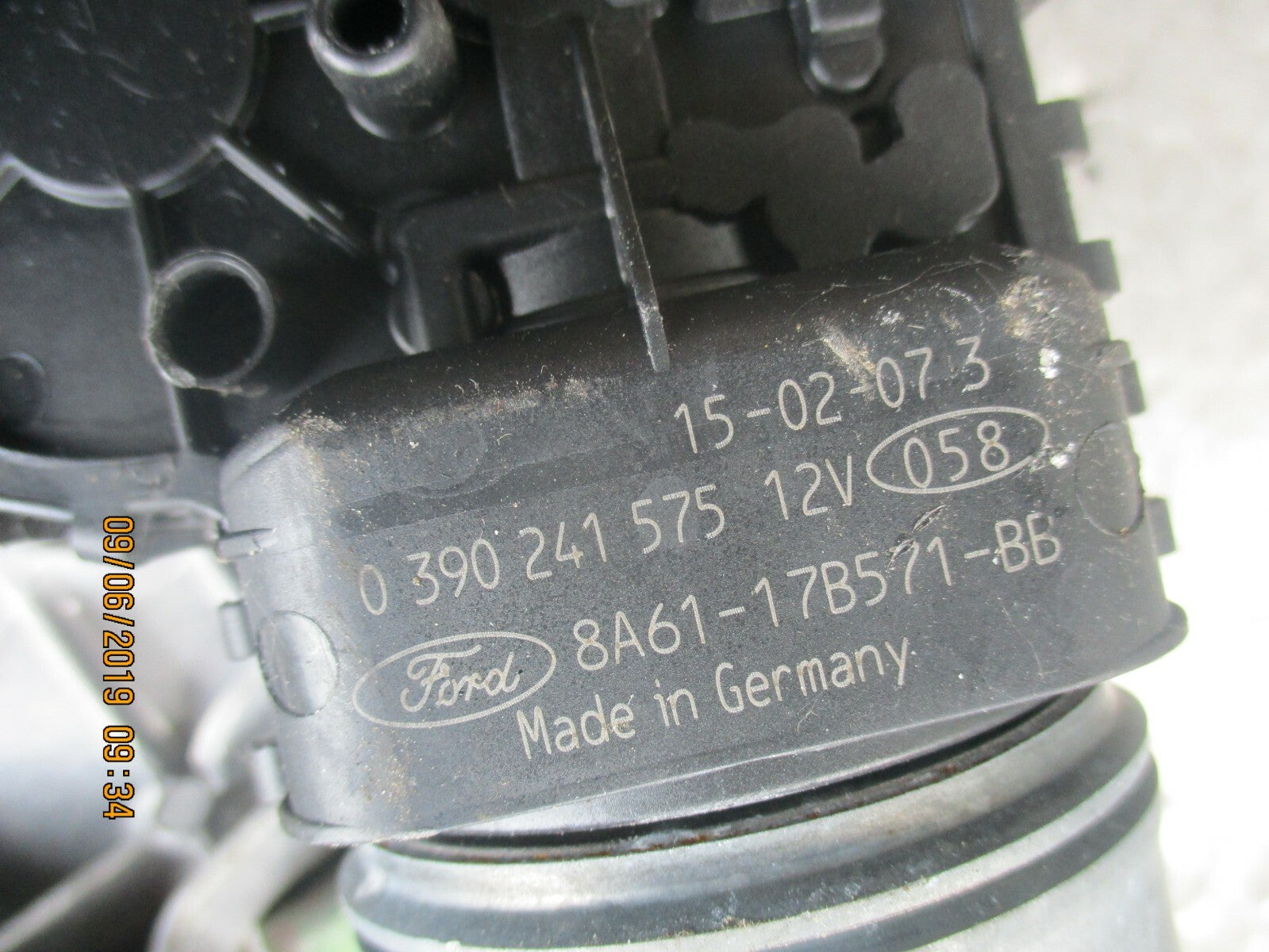 FORD FIESTA MK7 WINDSCREEN WIPER MOTOR LINKAGE 8A6117B571BB
