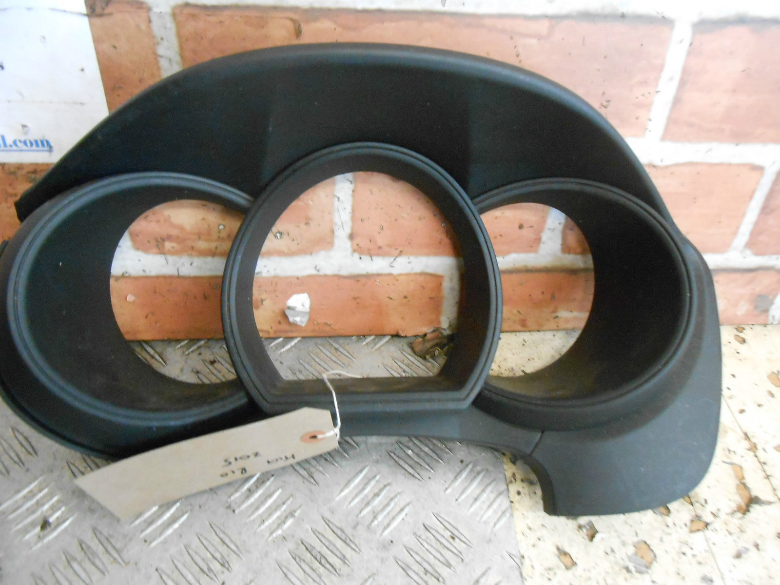 KIA RIO MK3 2015 INTERIOR SPEEDO CLOCKS SURROUND PLASTIC TRIM 84832-1W900
