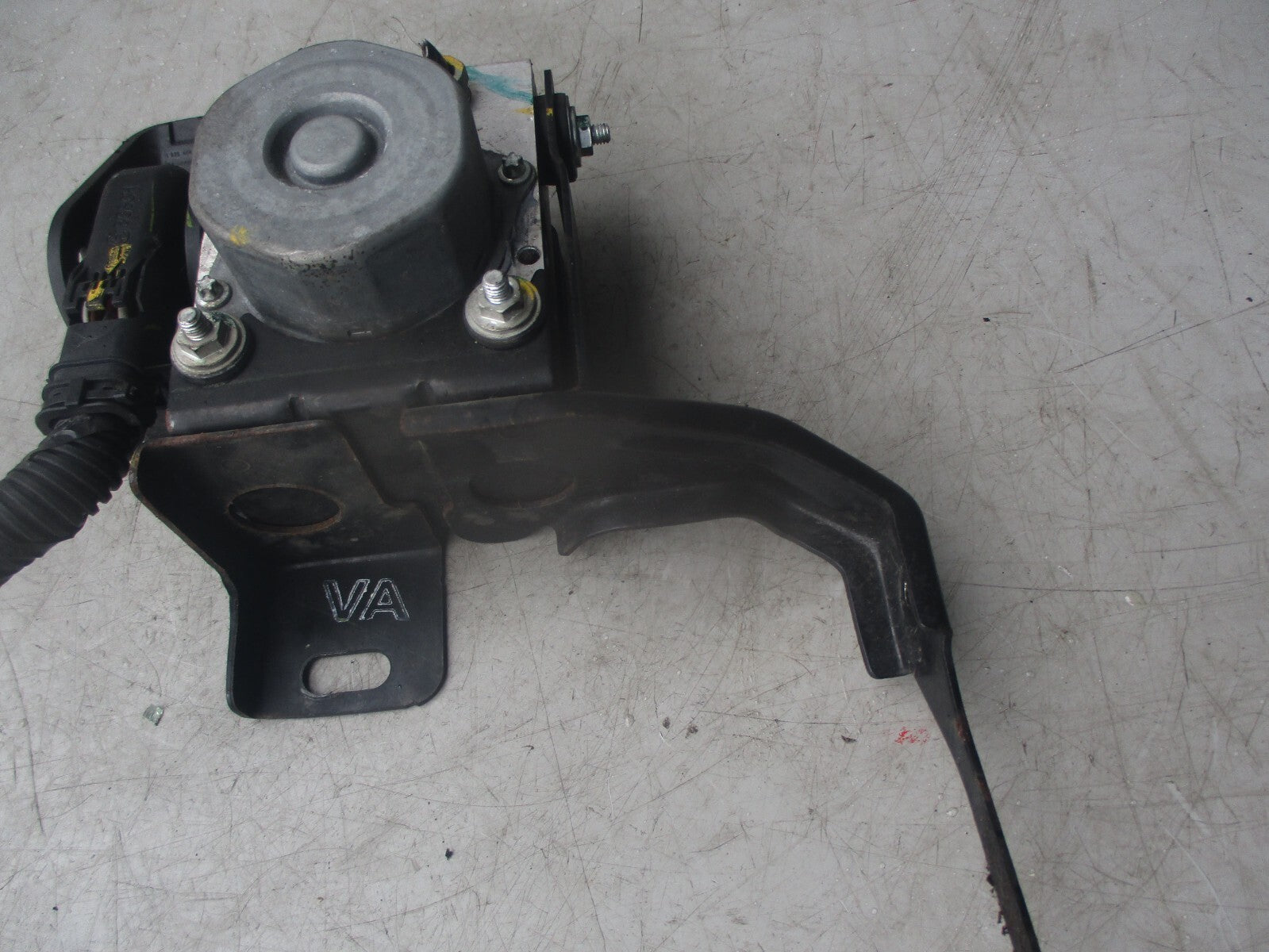 NISSAN MICRA 2016 1.2 PETROL ABS PUMP CONTROL MODULE 476603HN5A
